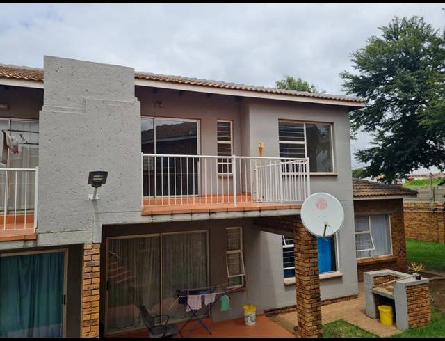 2 BEDROOM APARTMENT FOR SALE IN GROBLERPARK EXT